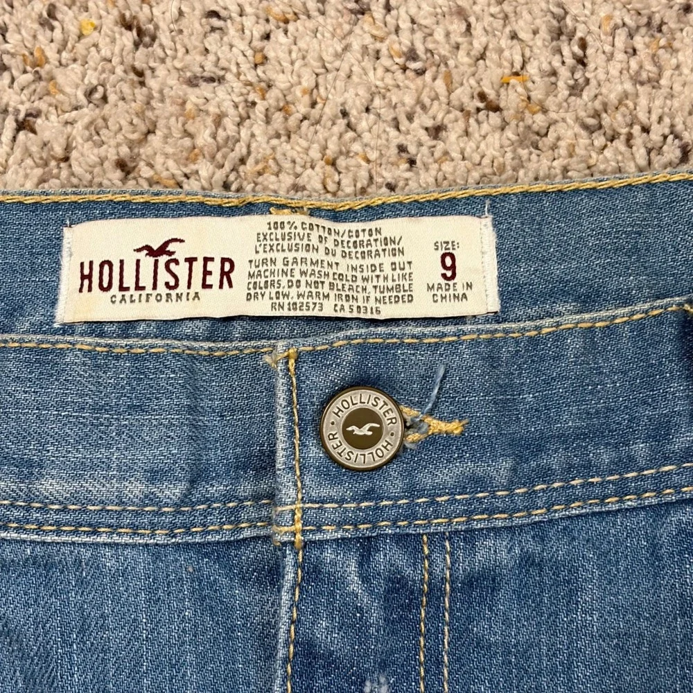 Original‎ Y2K Hollister Distressed Denim Mini Skirt Size 9 Low Rise Jean Skirt